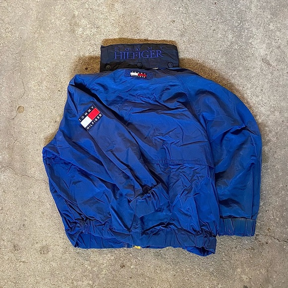1990s Vintage Tommy Hilfiger Jacket - Picture 2 of 3